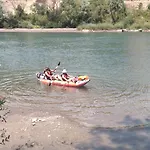 Prenociste Na Drini-vikendica 2 بيت للعطل فوتشا