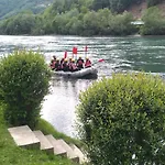 Prenociste Na Drini-vikendica 2 *