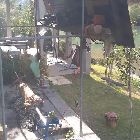 Dom wakacyjny Prenociste Na Drini-vikendica 2