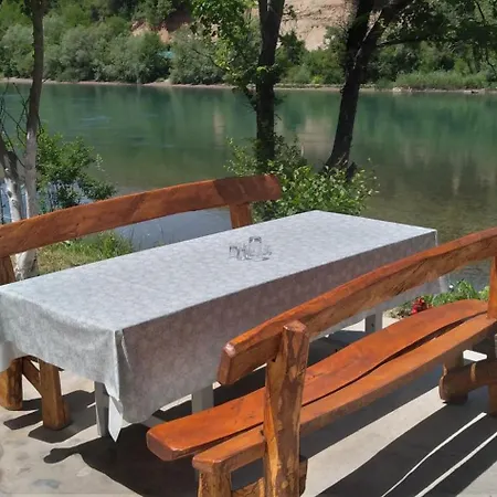 Prenociste Na Drini-vikendica 2 Dom wakacyjny Foca