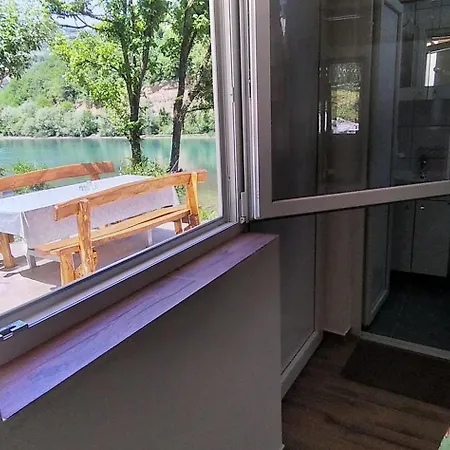 Holiday home Prenociste Na Drini-vikendica 2