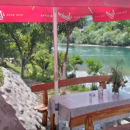 Semesterbostad Prenociste Na Drini-vikendica 2