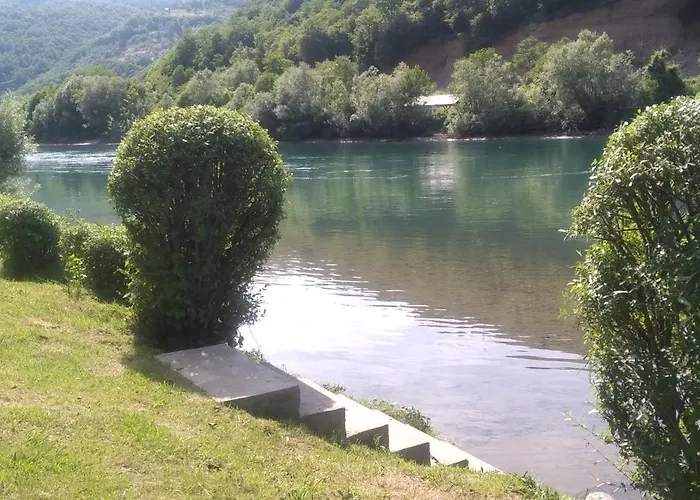 Prenociste Na Drini-vikendica 2 Semesterbostad Foca