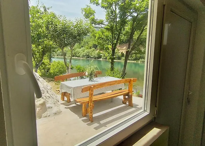 Prenociste Na Drini-vikendica 2 * Foca